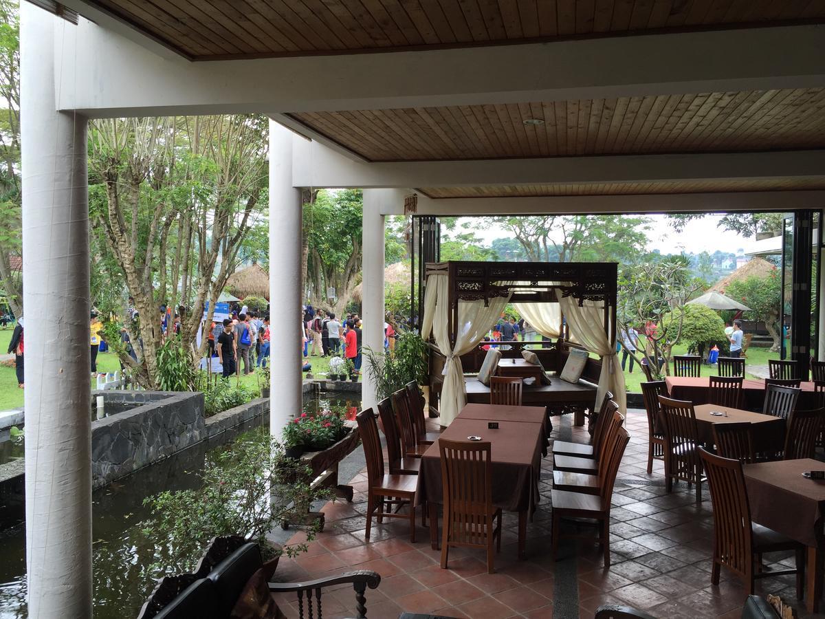 Hotel La Oma Lembang Exterior foto